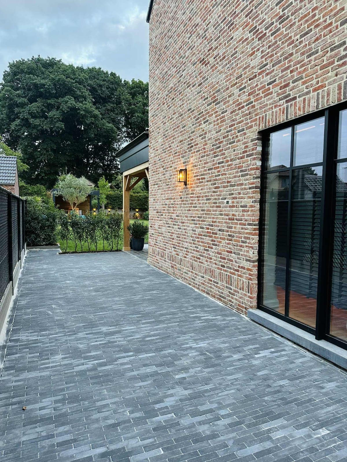 Tuinrealisatie image 1